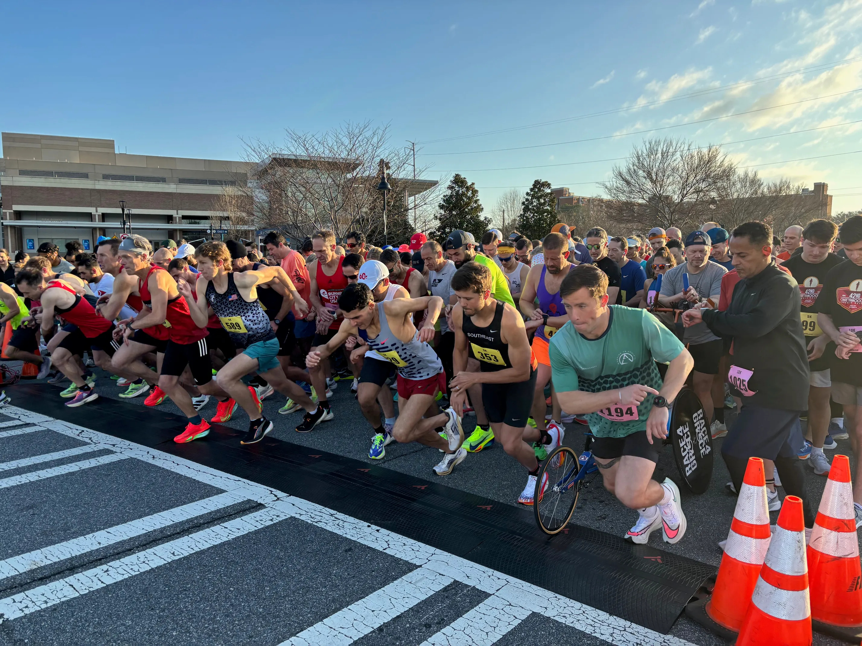 Chattahoochee Road Race runners